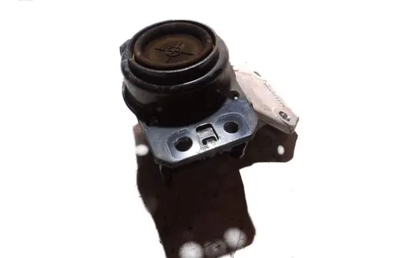 Citroen C4 I Engine mount bracket 9636270080 9636583980 9636845880