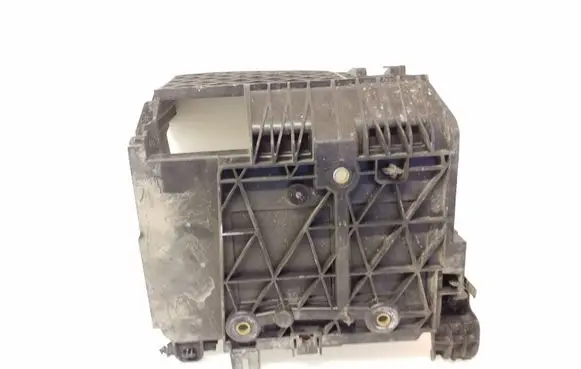 Renault Scenic II - Grand scenic II Battery tray 8200467409