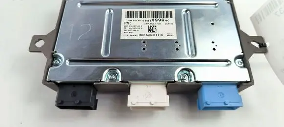 Opel Grandland X Sound amplifier 9825899680