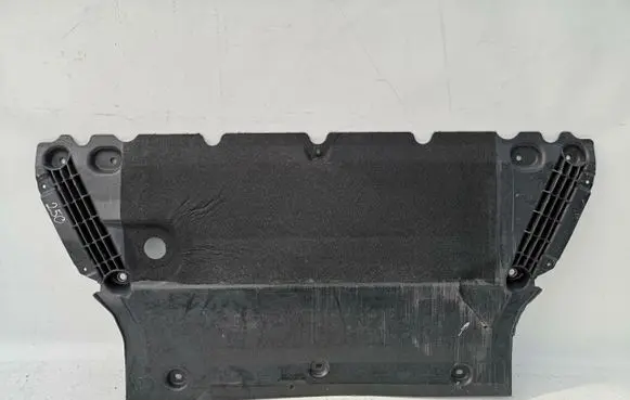 Audi A4 S4 B9 Engine splash shield/under tray 8W0863821E