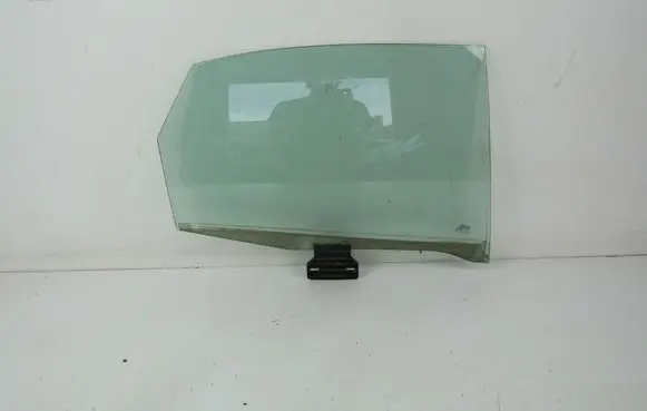 Audi A4 S4 B6 8E 8H Rear door window glass 