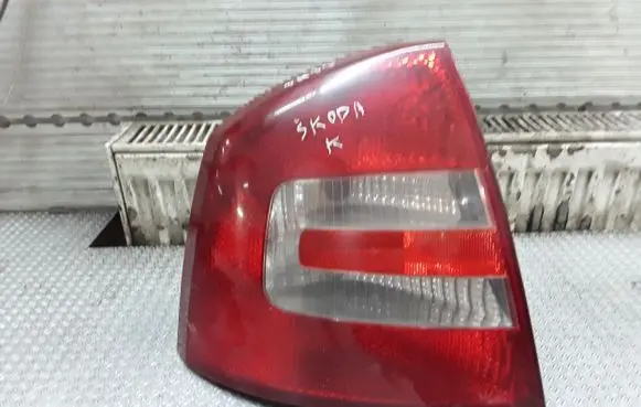 Skoda Octavia Mk2 (1Z) Rear/tail lights 1Z5945095A