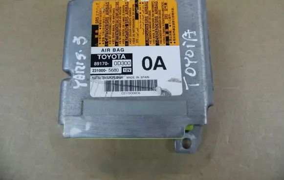 Toyota Yaris Airbag control unit/module 891700D300