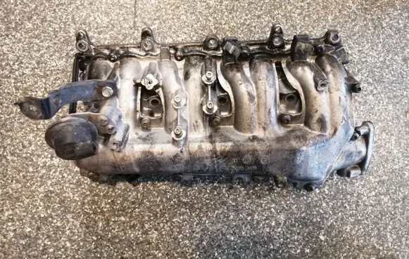 Opel Astra H Intake manifold 1115720642 8973858235