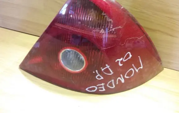 Ford Mondeo Mk III Rear/tail lights 1S7113404A 1S7X13N411A