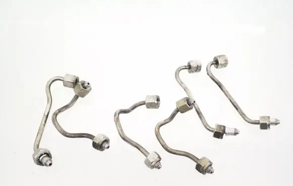 BMW X5 F15 Fuel injector supply line/pipe 