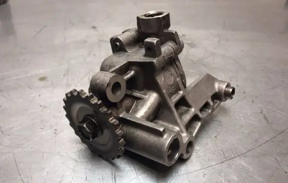 Skoda Fabia Mk2 (5J) Oil pump 045115105C