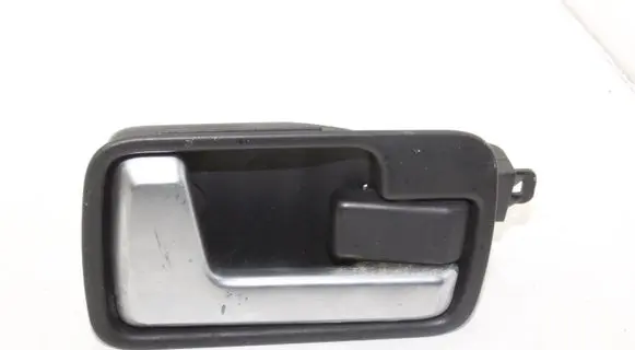 Land Rover Discovery 3 - LR3 Front door interior handle
