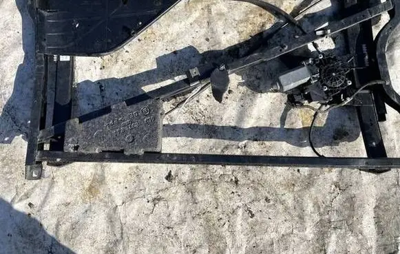 Audi A3 S3 8L Sliding door window regulator with motor 