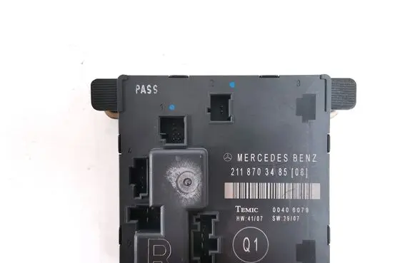 Mercedes-Benz E W211 Door control unit/module A2118703485