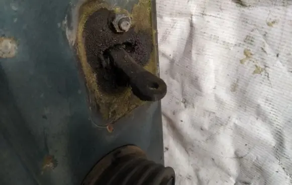 Jeep Cherokee Rear door check strap stopper