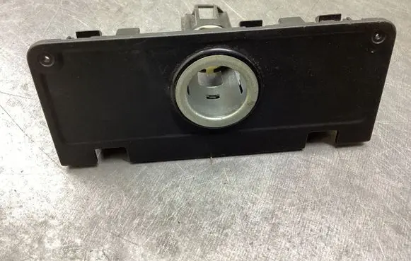 Volkswagen PASSAT B8 12 V Socket (rear) 1296911 3G0863916