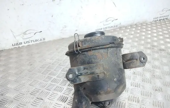 Mitsubishi Galant Air filter box