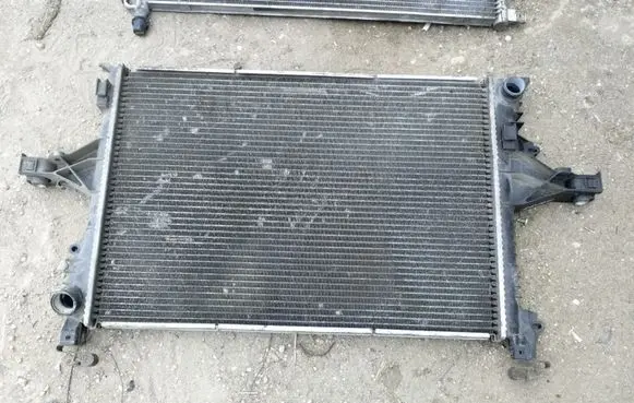 Volvo V70 Coolant radiator