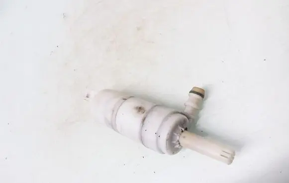Mercedes-Benz E W210 Headlight washer pump 