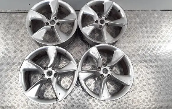 R19 alloy rim