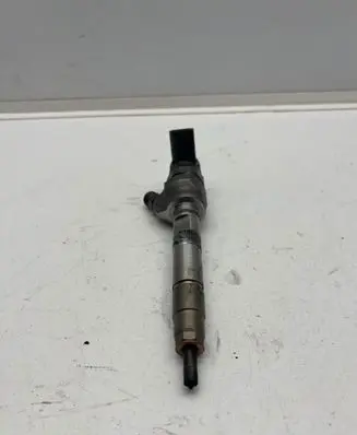 BMW X1 F48 F49 Fuel injector 0445110743 78Y5AN6 8514148