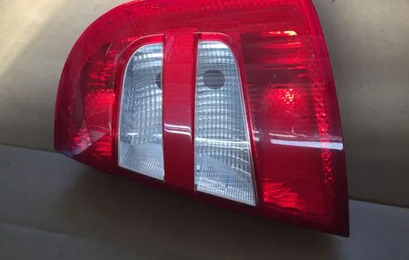 Skoda Fabia Mk1 (6Y) Rear/tail lights 6Y6945112B