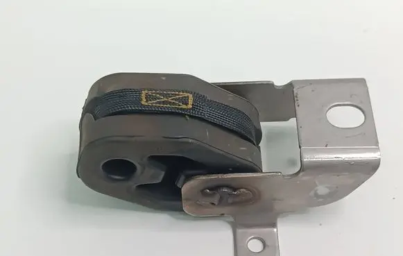 Dodge Charger Muffler mount bracket/holder 68242144AB
