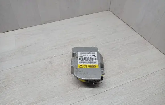 BMW X3 E83 Airbag control unit/module 65773414990 31341499001X 04B212AC00170