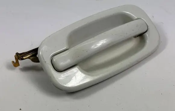 Chevrolet Tahoe Rear door handle trim 15029900
