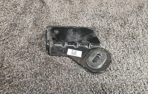 Maserati Grecale Radiator mount bracket 00505406020
