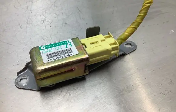 Subaru Outback Airbag deployment crash/impact sensor 98236AG010 XAD2F20004 1879000700
