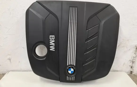BMW 5 F10 F11 Engine cover (trim) 13717802847 11252010 03104105