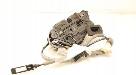Volkswagen Golf VII Front door lock 5TB837015