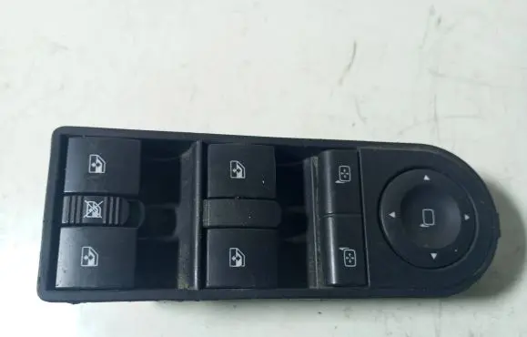 Opel Zafira B Electric window control switch 13228699 5011