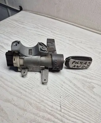 Volvo V70 Ignition lock 73760 251005 8626324