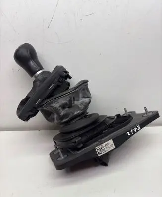 Audi A4 S4 B8 8K Gear shifter/selector 8K0711025K 8K0711673 4010623M