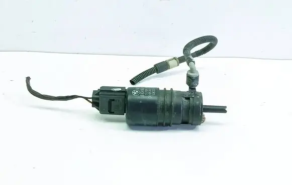 BMW X5 E70 Windscreen/windshield washer pump 6934160 3095102
