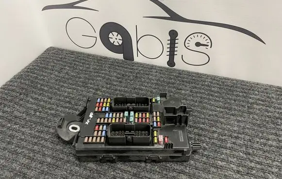 Volvo XC90 Fuse box set 31682732 K067R
