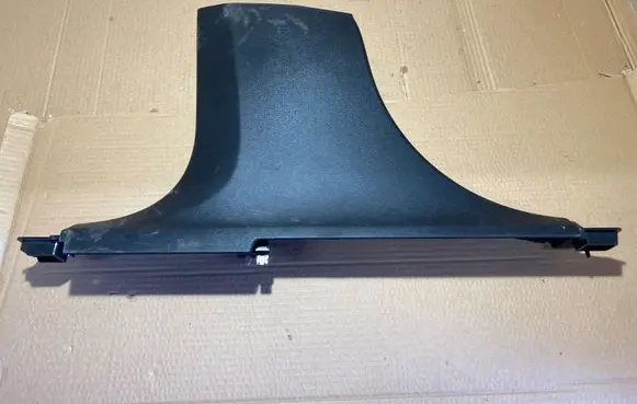 Volvo XC90 (B) pillar trim (bottom) 39829965 8V8900779KL