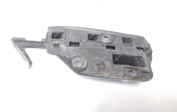 Volkswagen Eos Front bumper mounting bracket 1Q0807049A