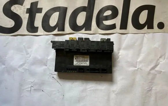 Mercedes-Benz E W211 SAM control unit A2035451801 2035451801