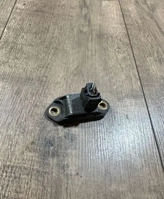 Mercedes-Benz E W211 Airbag deployment crash/impact sensor 0025426918 03W30