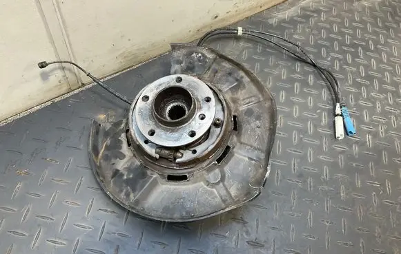 BMW 3 E90 E91 Rear wheel hub 