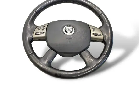 Jaguar X-Type Steering wheel