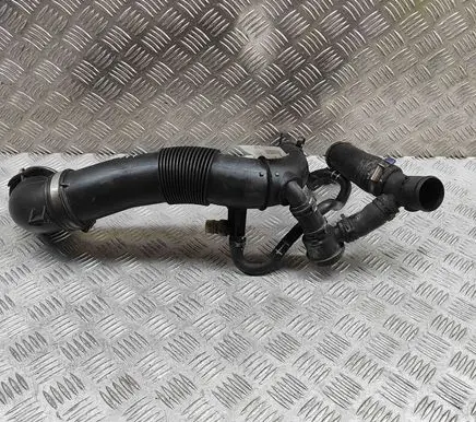 Porsche Cayenne (9Y0 9Y3) Air intake duct part 7P5145709 7P5145675D