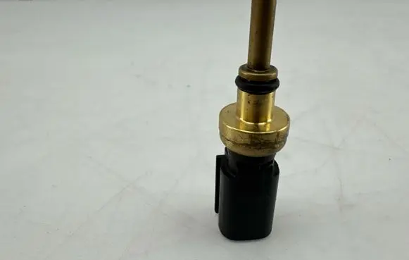 Coolant temperature sensor