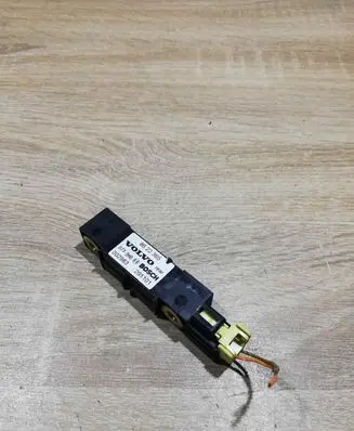 Volvo V70 Airbag deployment crash/impact sensor 8622365