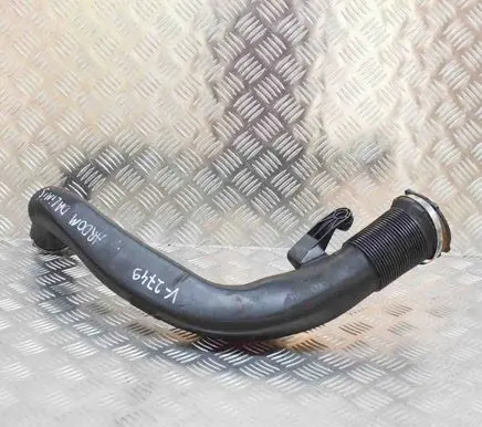 Volvo V40 Air intake hose/pipe 31325985