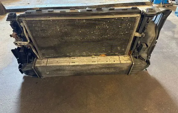 Volvo XC60 Radiator set