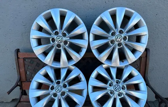 Volkswagen Polo VI R16 alloy rim 
