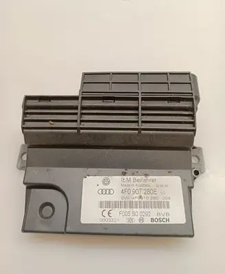 Audi Q7 4L Power management control unit 4F0907280E 4F0910280 F005S00292