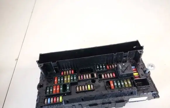 BMW 5 F10 F11 Fuse box set 317033442E