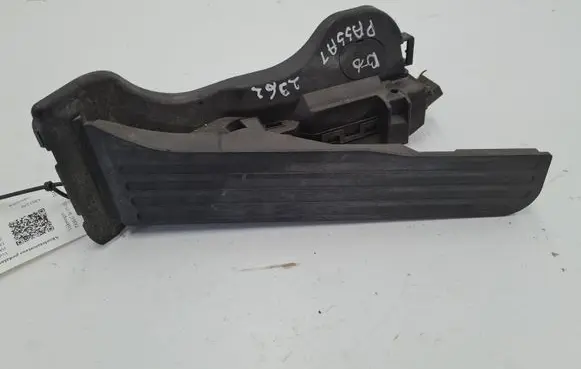 Volkswagen PASSAT B6 Accelerator throttle pedal 1K1721503L
