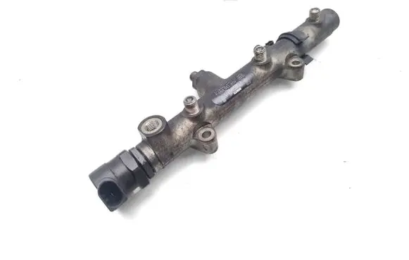 Fuel main line pipe
